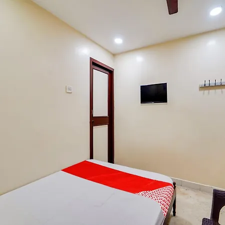 Фото Thangam Balaji Guest House Ченнаї