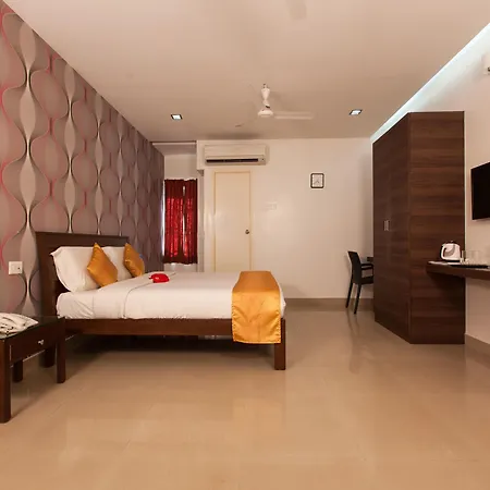 Фото Oyo 454 Hotel Aravindar Residency Siruseri